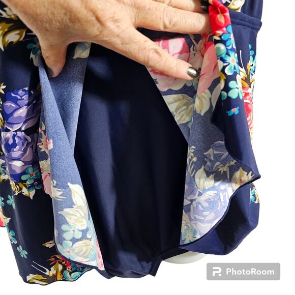 Byron Blue Australia One-Piece Skirted Swimsuit Navy with Flowers Size 16 - Picture 3 of 10